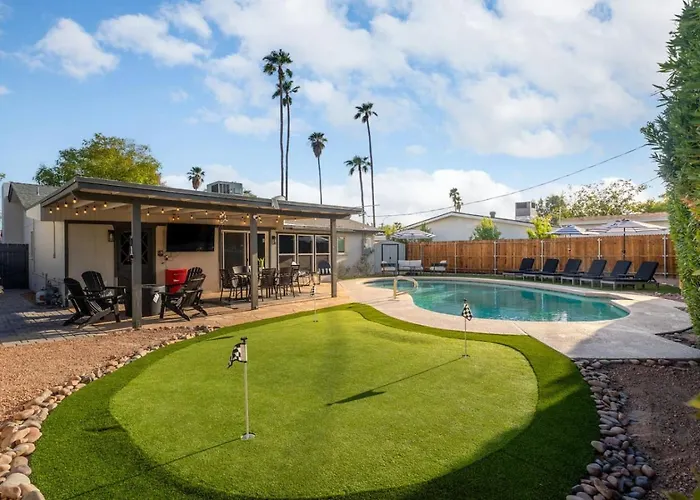 Camelback Hideaway In Old Town Holiday home *