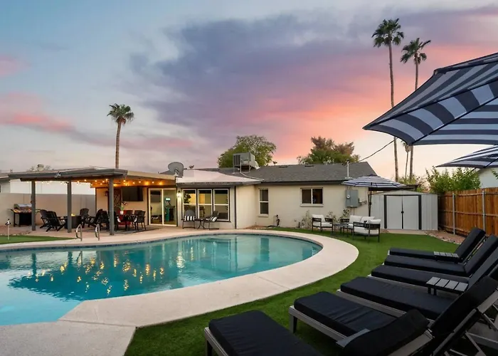 Camelback Hideaway In Old Town