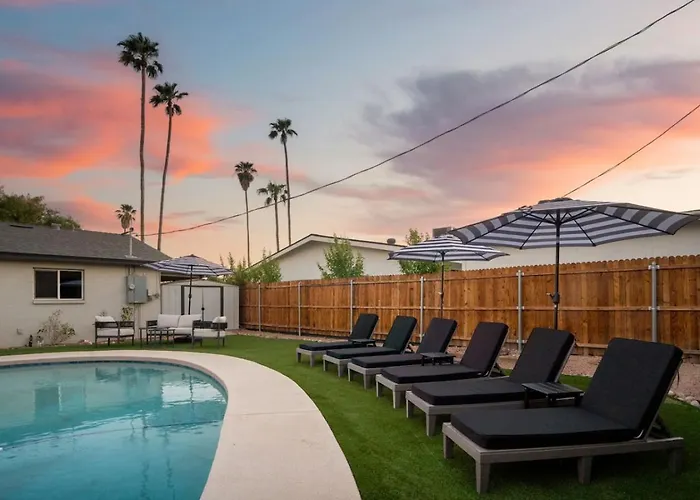 Camelback Hideaway In Old Town Holiday home *